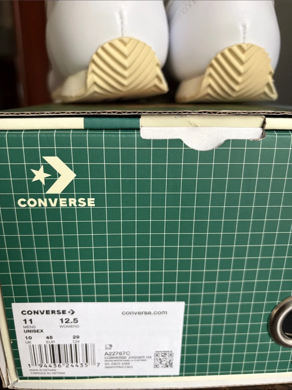 Converse Le Fleur Jogger Sneakers in White with Blue Accents New